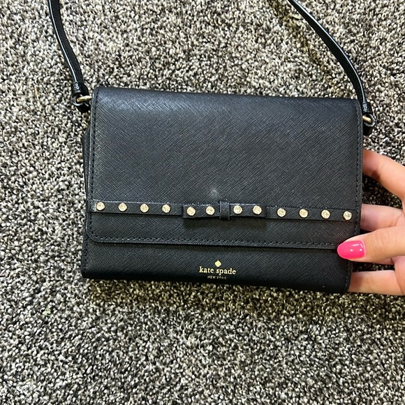 kate spade Handbags - Kate Spade Cross Body